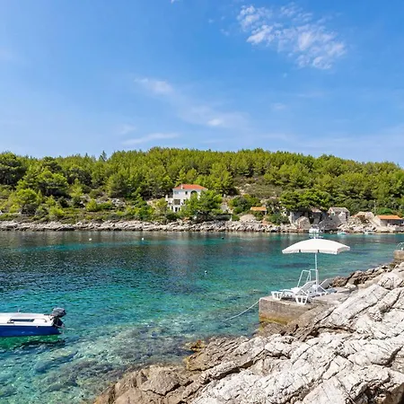 Two-Bedroom Holiday Home In Blato *