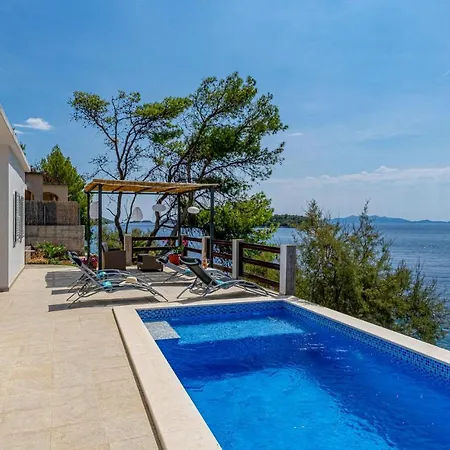 度假居 Two-Bedroom Holiday Home In Blato